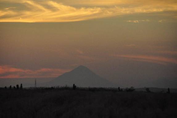 De volta à Nicarágua, região de Granada, lá estão os vulcões e suas formas inconfundíveis!